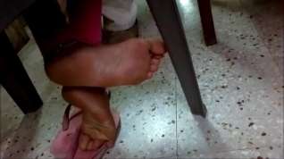 Online film flip flop very nice feet