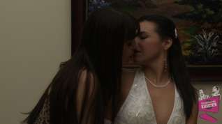 Online film Dana DeArmond & Danica Dillon & Zoey Holloway & Gracie Glam in Girls In White #011 002