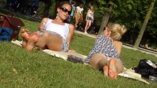 Online film Candid Feet Soles of Brunette and Blonde