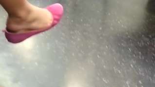 Online film Asian Girl Dangling in Pink Flats