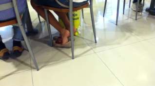 Online film Shoeplay in a Mall