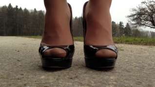 Online film Posing deluxe high heels