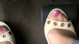 Online film pedal pumping tan heels