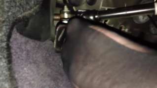 Online film Full gas driving with specifically stocking feet