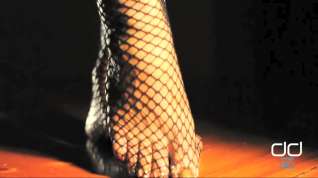 Online film Darla TV - Sexy Toe Tease In Fishnet Stockings