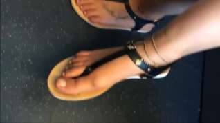 Online film Candid feet on train 23