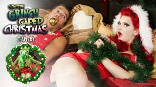 Online film Joanna Angel & Xander Corvus & Amber Ivy in How The Grinch Gaped Christmas - Chapter 1 Scene