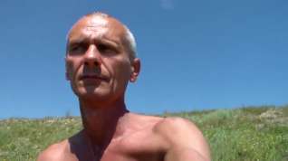 Online film Amateur gay porn shows old dude posing in the outdoors