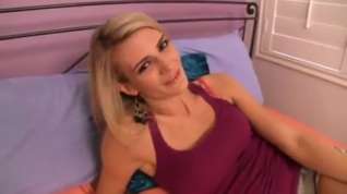 Online film Blonde cutie masturbates in this porn clip