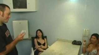 Online film Immaculate tranny meets a cock