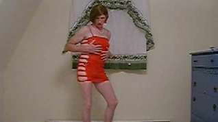 Online film Debbie Heart TV Sexy Dance In Red Dress
