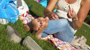 Online film Candid Feet & Dirty Soles at the Park