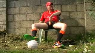 Online film Str8 soccer daddy stroke in backyard
