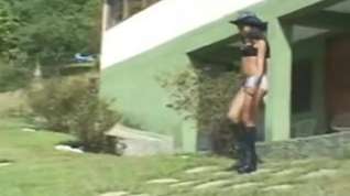 Online film Hot latina couple has drilling on the fresh air