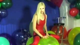 Online film Zlata: Balloon Sit-Popping