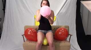 Online film Jacky from LoonLovers blows 2 pop and nail pops balloons