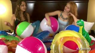 Online film Two girls Ride and Deflate