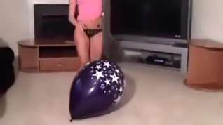 Online film Macy: Balloon Bounce