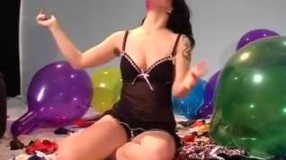 Online film Sexy girls balloon fetish compilation