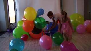 Online film Balloon torture