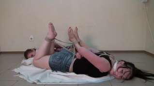 Online film Hogtied together