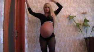 Online film Pregnant Amanda is Dancing