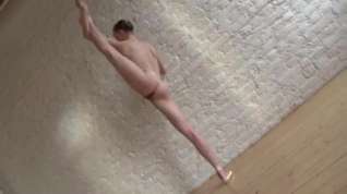 Online film nude ballerina