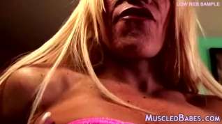 Online film Gym Milf Toys Her large wet clitoris