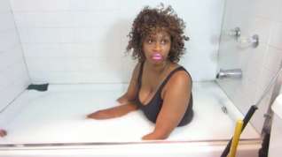 Online film Crazy Busty Ebony Lady in the Shower