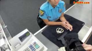 Online film Ms security officer fucking with pawn man to earn money