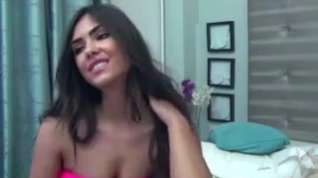 Online film Hot Brunette Babe Rubs Her Tight Pussy