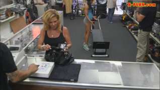 Online film Gym trainer selling her stuff and fucked at the pawnshop