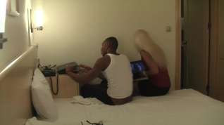 Online film Anabell & Aspen & Jocelyn in black guy fucks a hottie in a hotel sex video