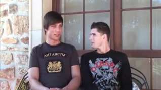 Online film Lustful twinks screw each other on the bed