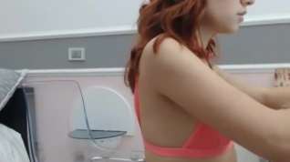 Online film Hot Redhead Fingering Pussy On Webcam