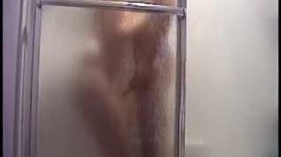 Online film Cool BJ video under shower