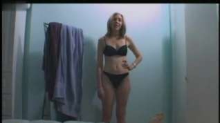 Online film Kirsten Russell in Milk And Honey (2003)