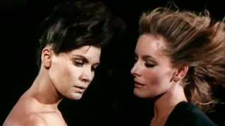 Online film Anita Strindberg,Florinda Bolkan in Lucertola Con La Pelle Di Donna, Una (1971)