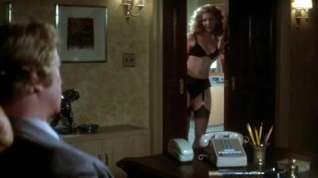 Online film Angie Dickinson,Nancy Allen in Dressed To Kill (1980)