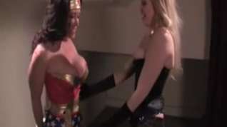 Online film Superwoman tied up and starts to love it