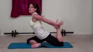 Online film Full Body Yoga Stretch