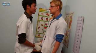 Online film DoctorTwink Video: Medical Lesson 2