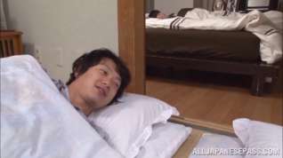 Online film Yuuko Kuremachi busty mature Asian babe enjoys sucking cock