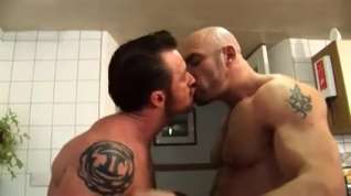 Online film Lustful hunks with hard cocks kiss like never before