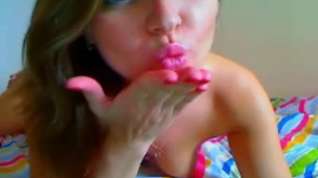 Online film Beautiful teenage minx posing on webcam
