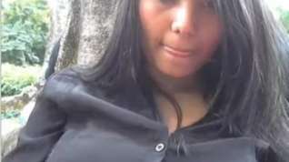 Online film colombian girl in public park