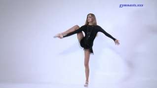 Online film Berta Dojchina - Gymnastic Video part 1