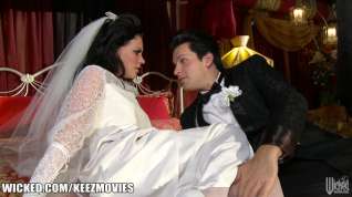 Online film Brunette bride in stockings crammed on the bed