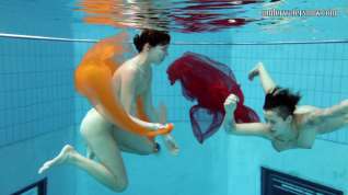 Online film UnderwaterShow Video: Sara Bombina and Gazel Podvodkova