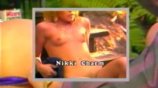 Online film Blonde Nikki Charm group in garden